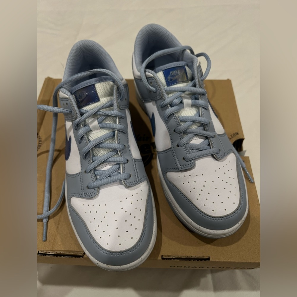 Nike Dunks - Picture 3 of 7